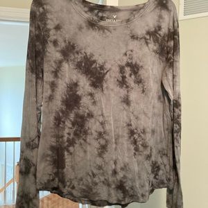 American Eagle long sleeve tshirt